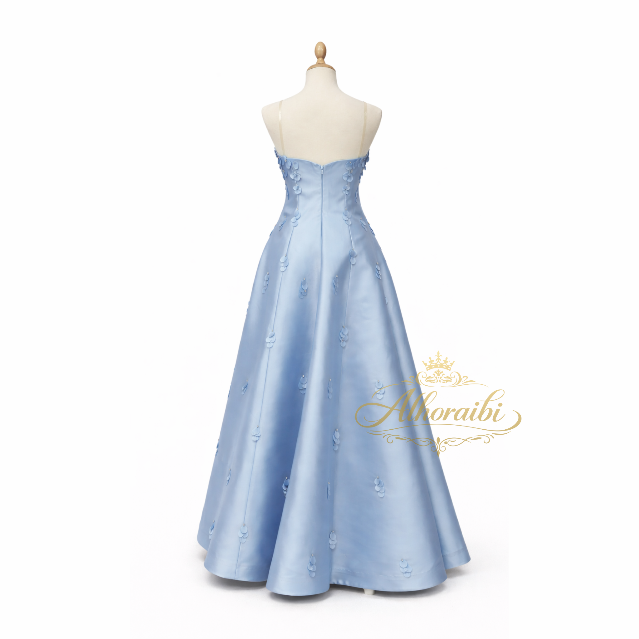 تفاصيل خلفية فستان سهرة أزرق أنيق